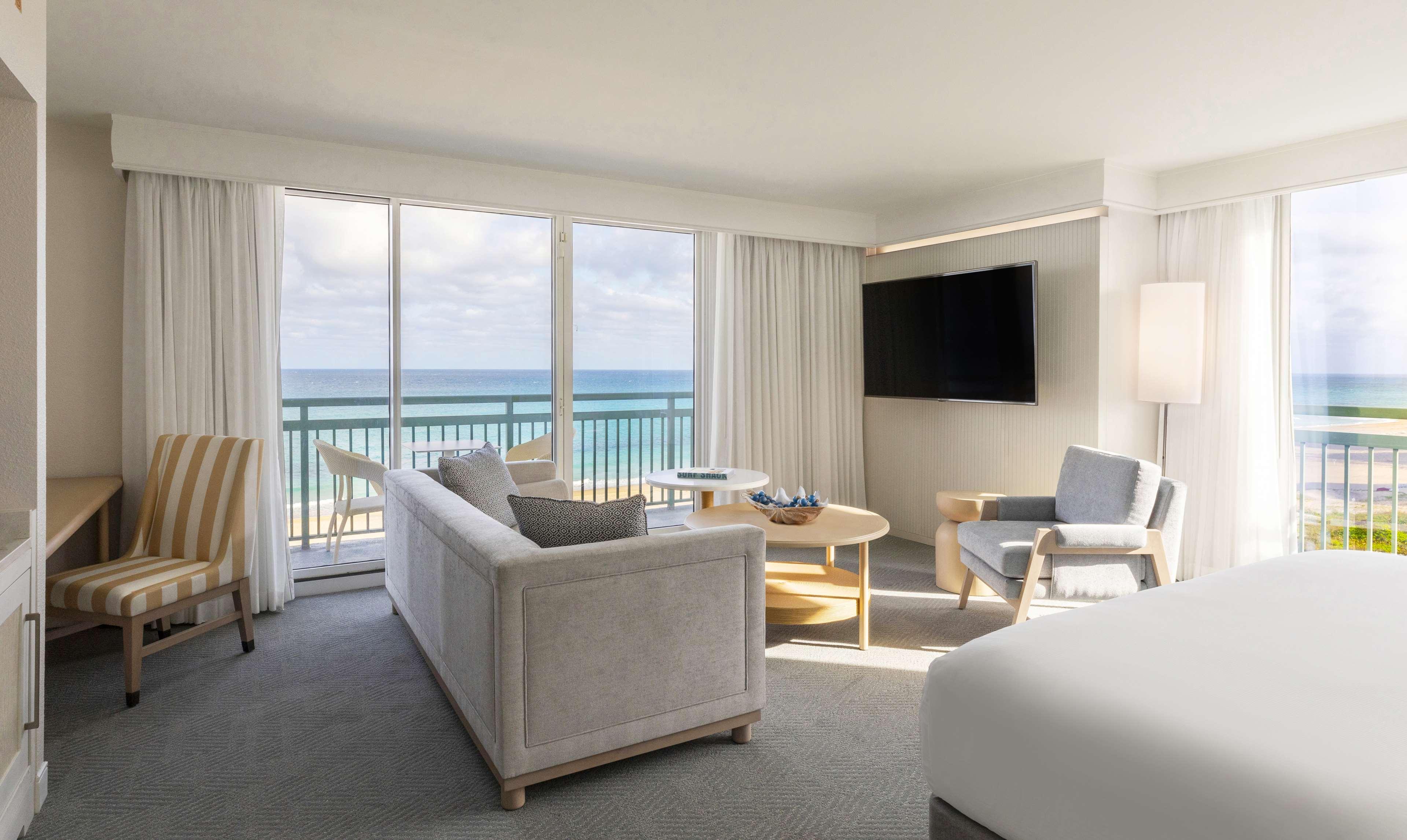 The Singer Oceanfront Resort, Curio Collection By Hilton Riviera Beach Zewnętrze zdjęcie