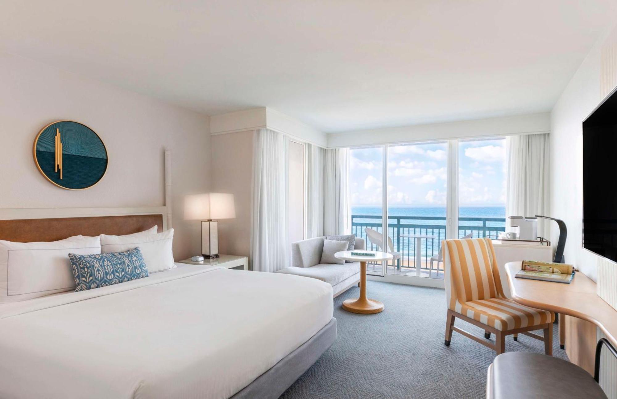 The Singer Oceanfront Resort, Curio Collection By Hilton Riviera Beach Zewnętrze zdjęcie