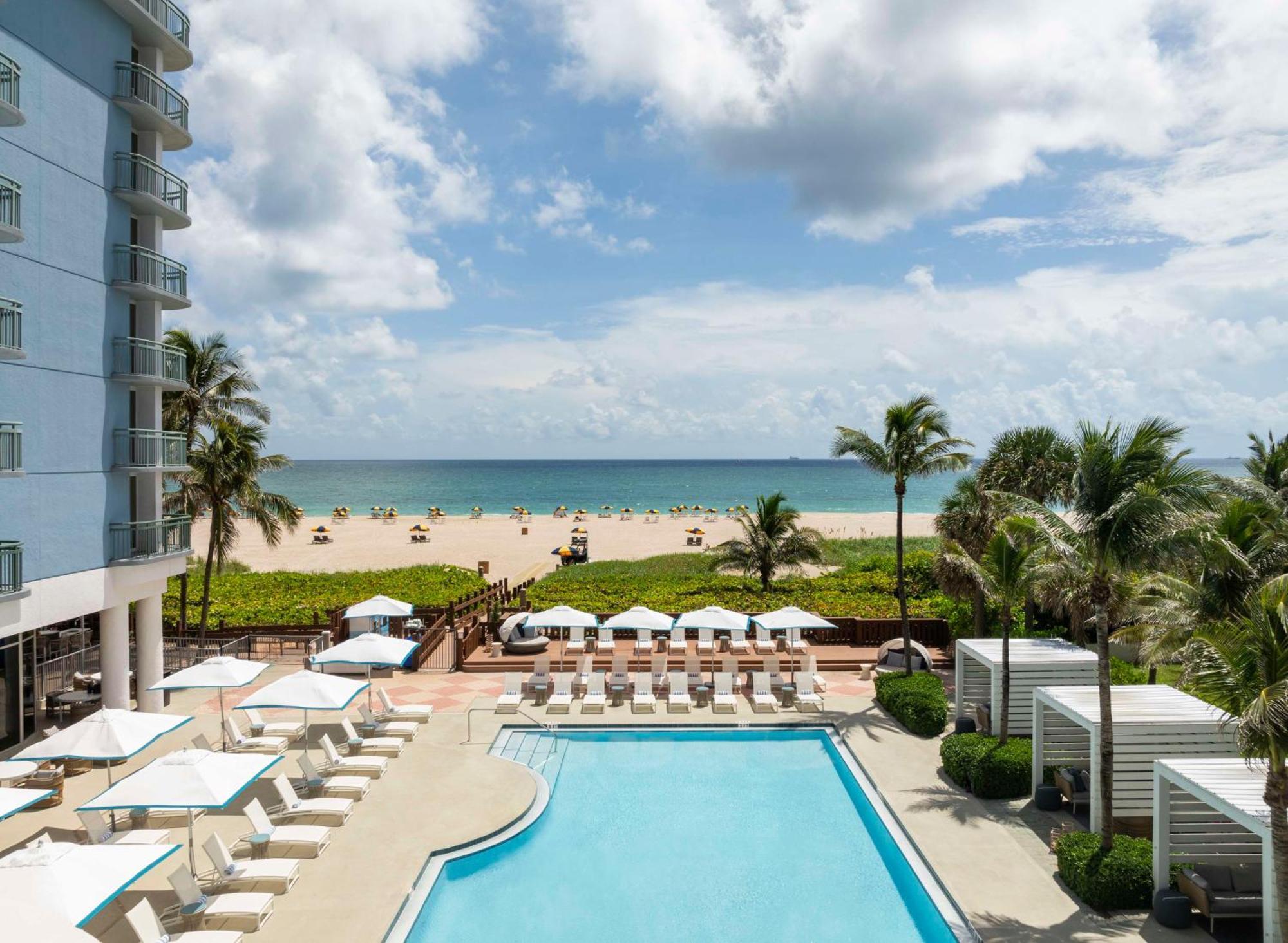 The Singer Oceanfront Resort, Curio Collection By Hilton Riviera Beach Zewnętrze zdjęcie
