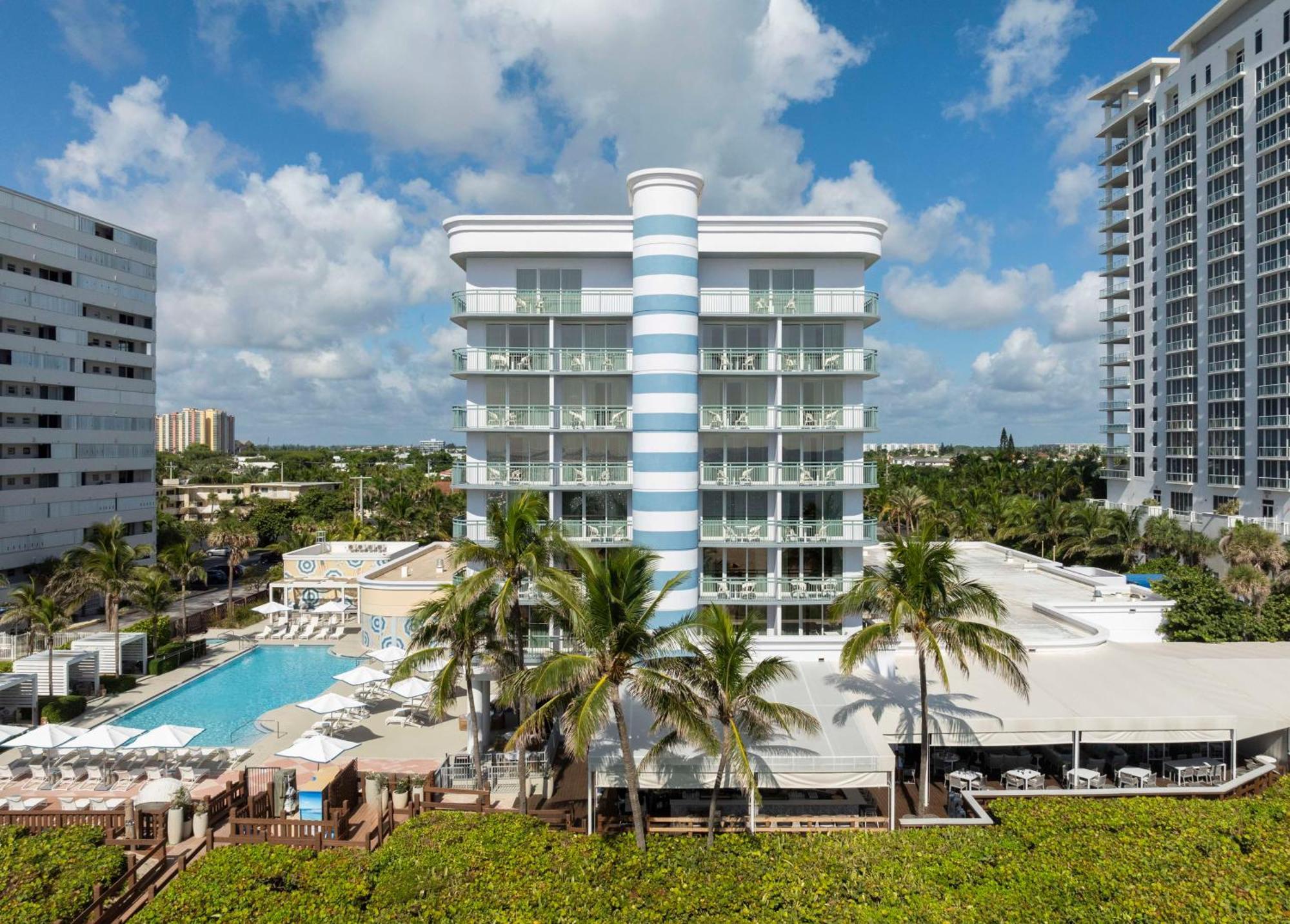 The Singer Oceanfront Resort, Curio Collection By Hilton Riviera Beach Zewnętrze zdjęcie